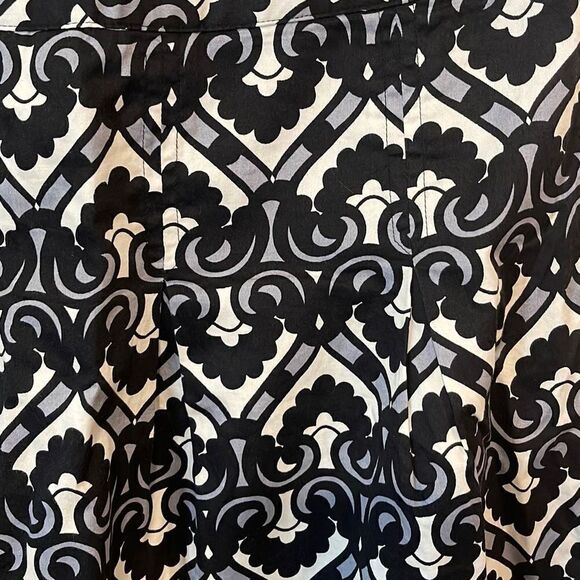 H&M  A-Line Mini Skirt. Size 6. Cotton. Black Print. - Picture 3 of 7